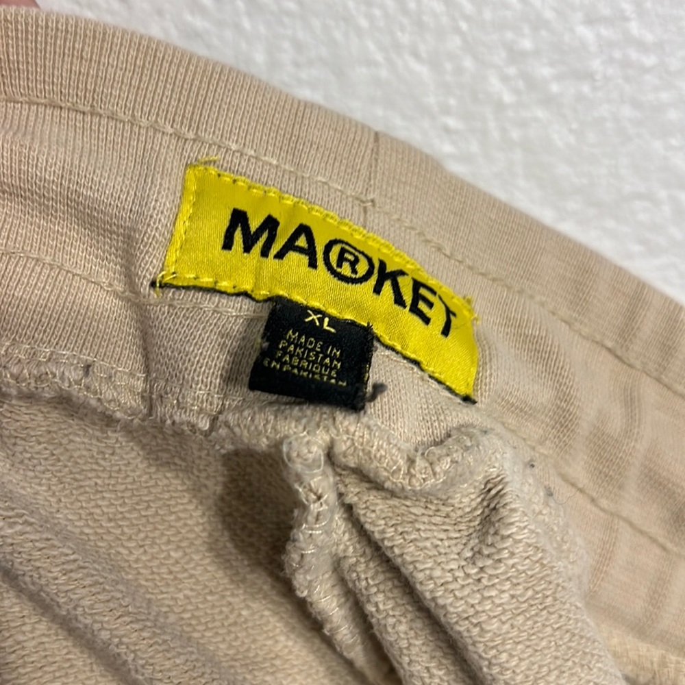 Market Laurel Wreath Sweatpants - Picture 5 of 15
